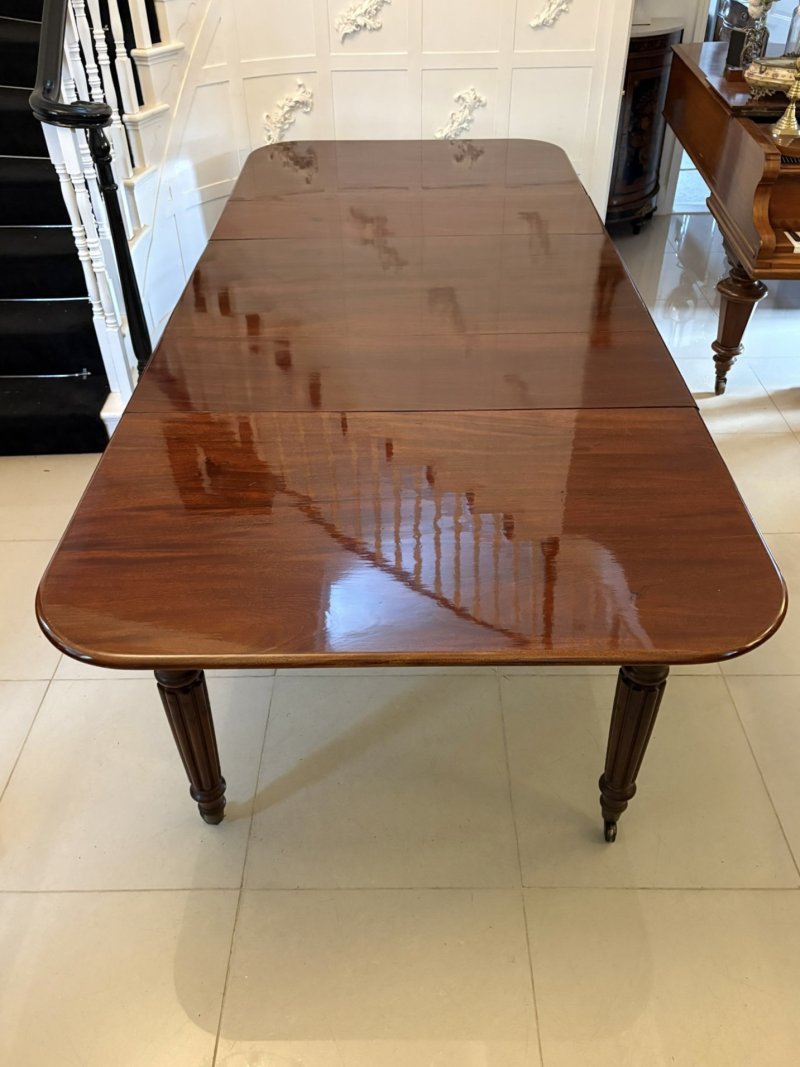 Fine Antique Regency Quality 12 Seater Mahogany Extending Dining Table